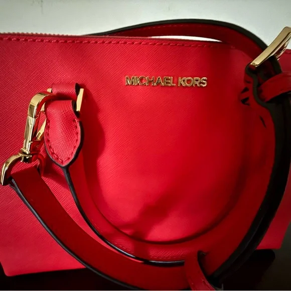 Michael Kors Vibrant Red Crossbody Bag - Picture 3 of 10
